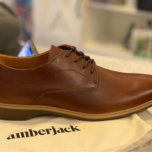 Amberjack Men's Classic Brown Oxfords, Size 10, Chestnut Color, NWT